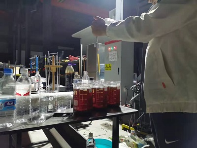 投加4ml碳源.jpg 投加4ml碳源.jpg