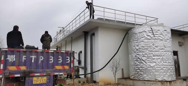 随州某污水处理厂30吨碳源今日发货4.jpg